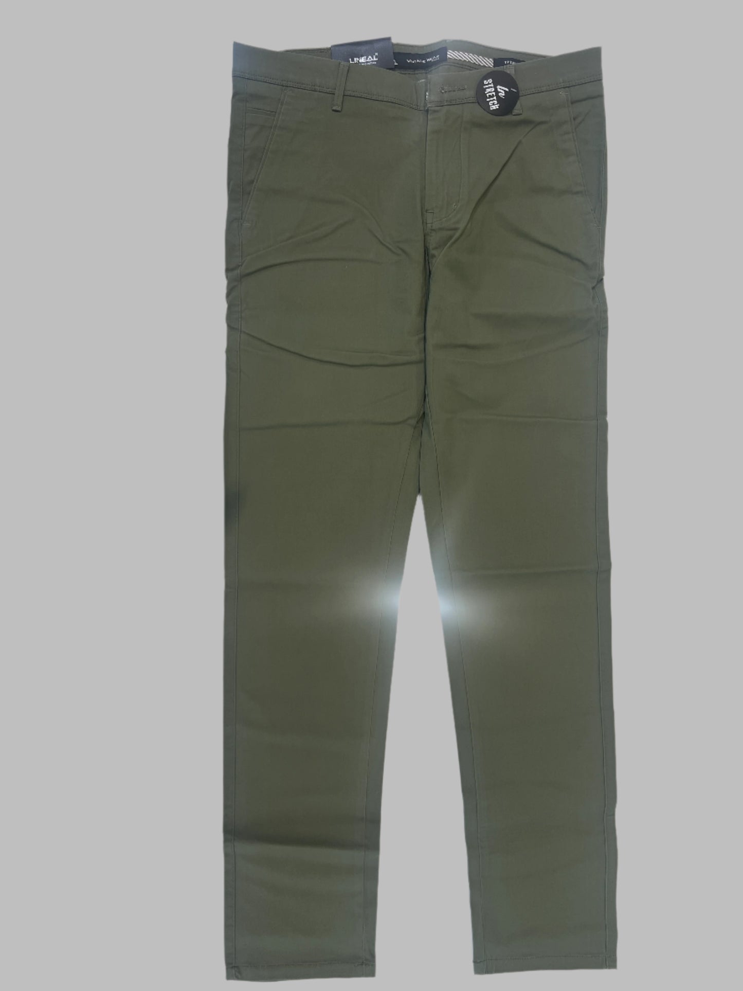 Olive green Nero cotton chinos – garment detail