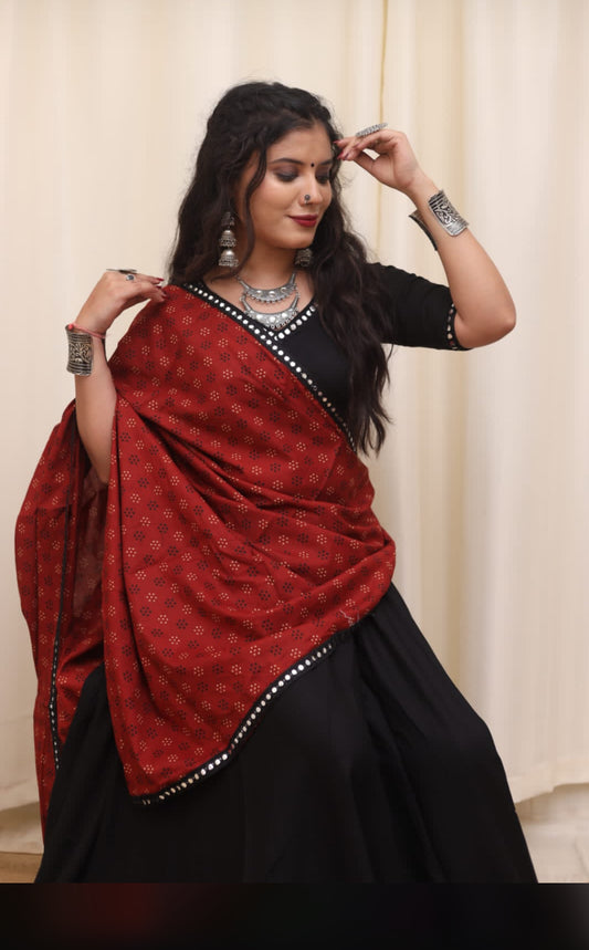 Black & Red Classic Gujarati Style Chaniya Choli