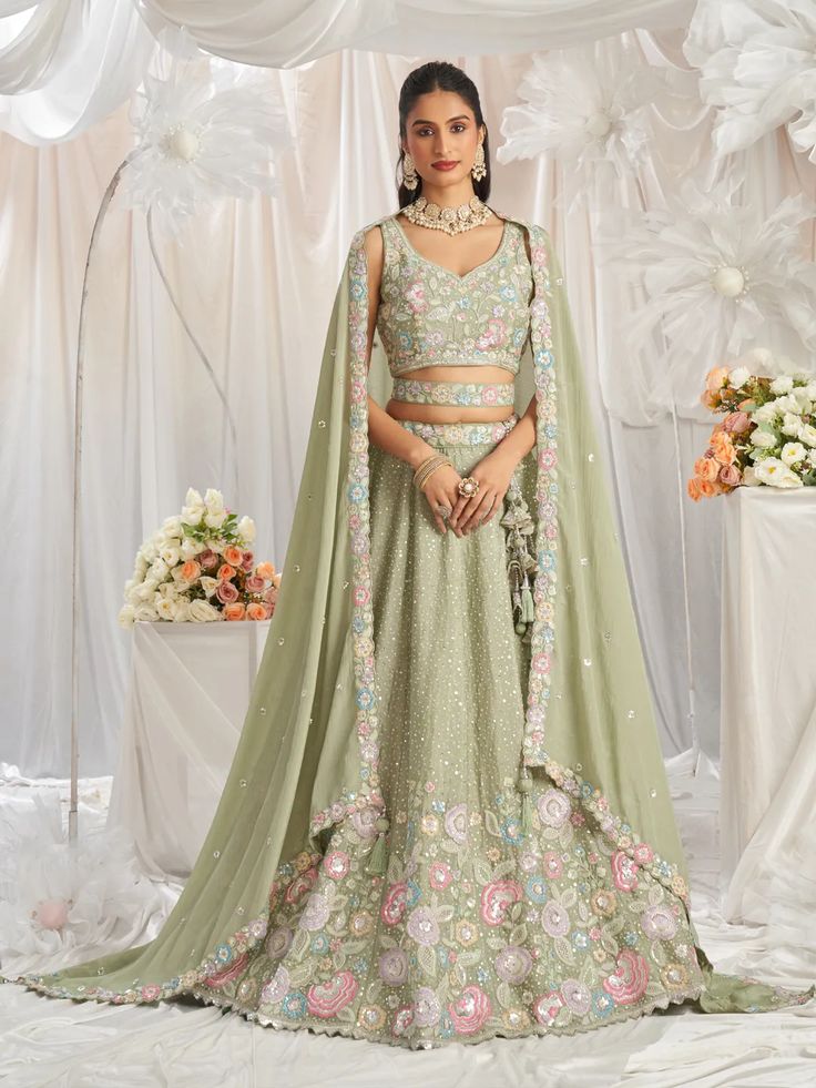 Guide to Choosing the Right Fabric for Ethnic Wear