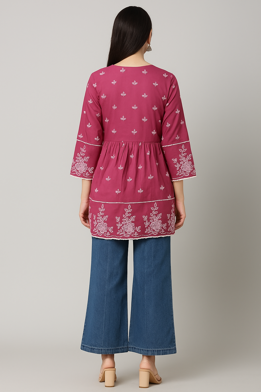 Rosette Bloom Embroidered Short Kurta