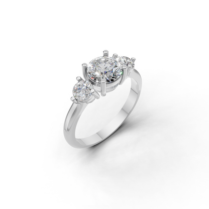 Stunning ring with a three stone design