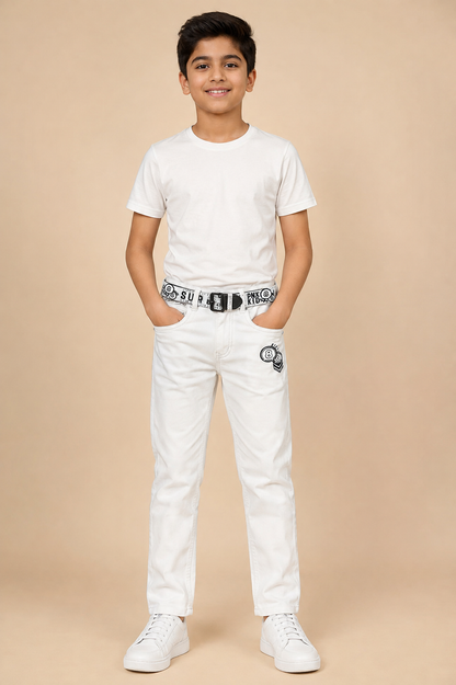 Boys white printed denim jeans with belt – front view